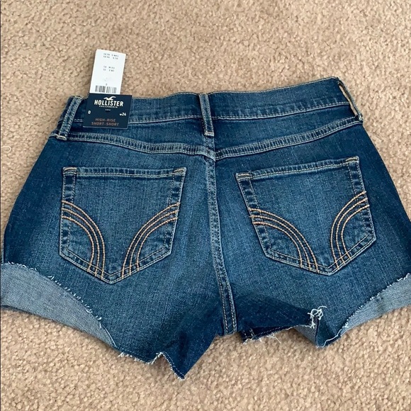 HIGH RISE SHORT SHORTS - Picture 3 of 3